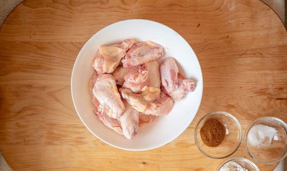 Fresh raw chicken wings in a bowl