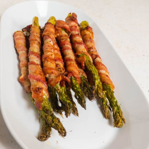 Asparagus bacon wrapped and cooked in the air fryer