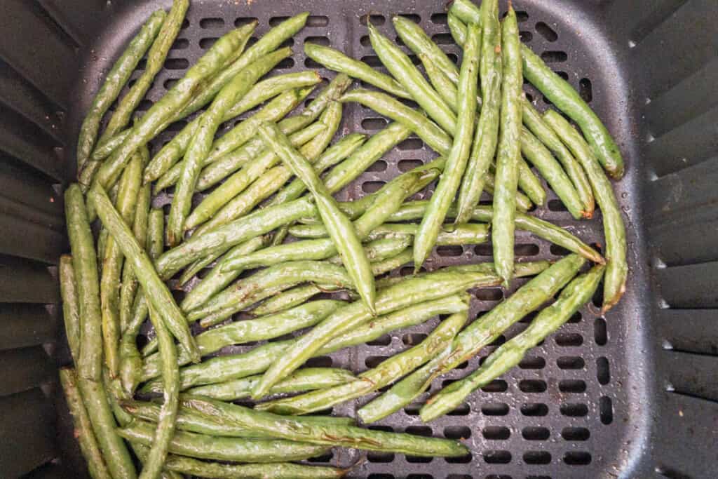 Green Beans Cooked in Basket