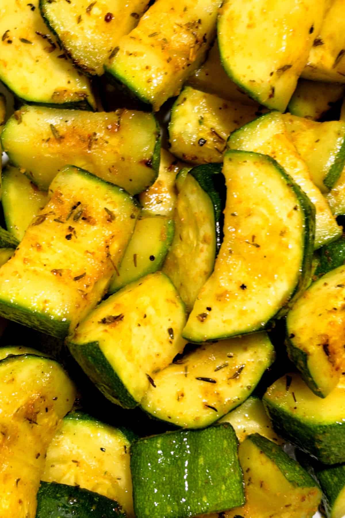 zucchini in the air fryer finished close up picture