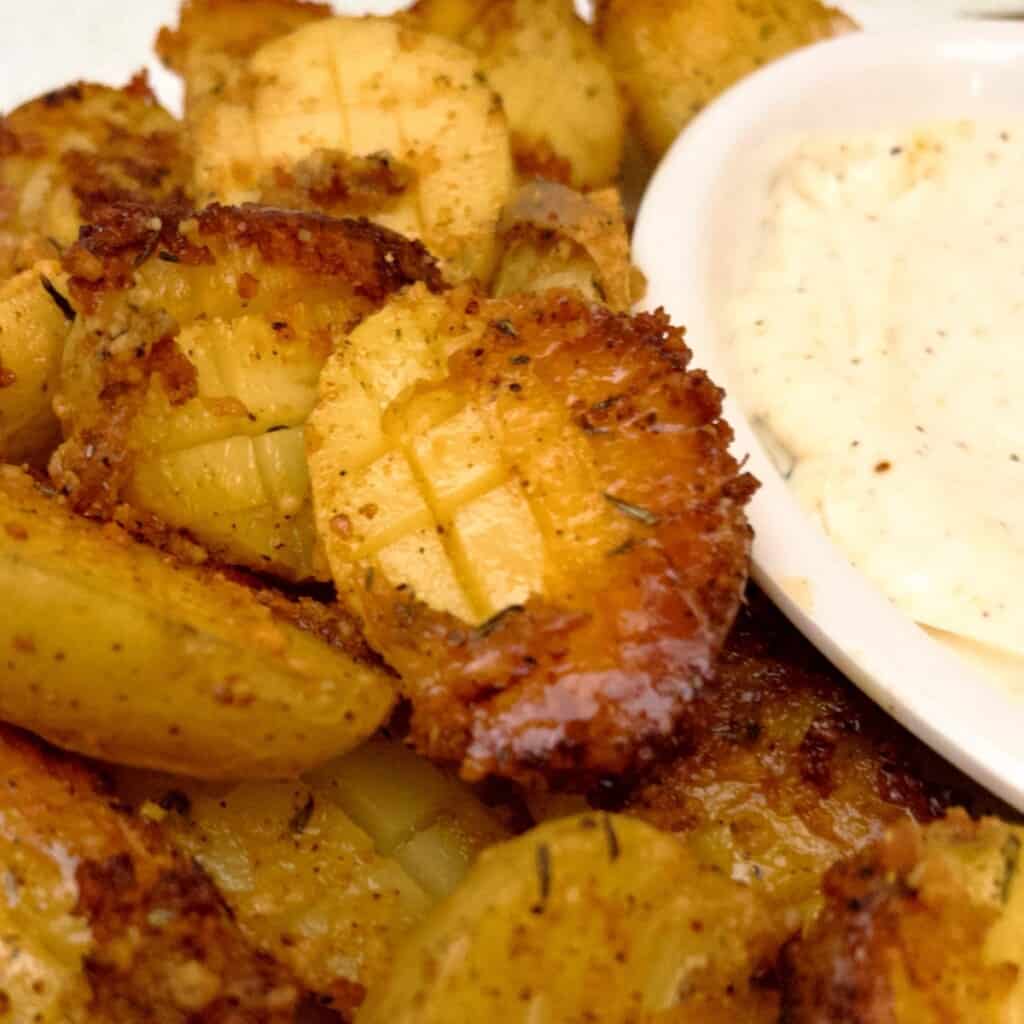 Crispy Parmesan Potatoes (Oven Roasted)